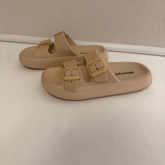 Shoes - Tan Sandals with Adjustable Straps
